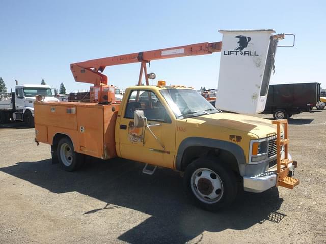 Image of GMC 3500 equipment image 2