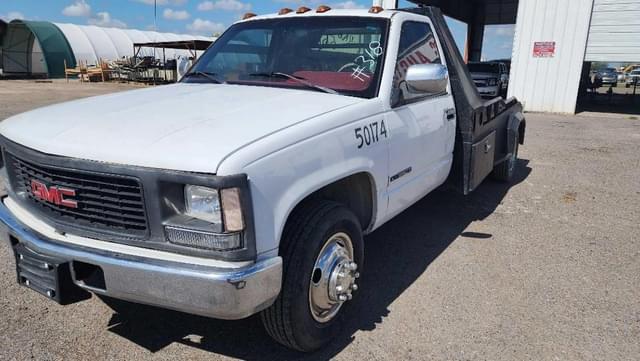 Image of GMC Sierra equipment image 1