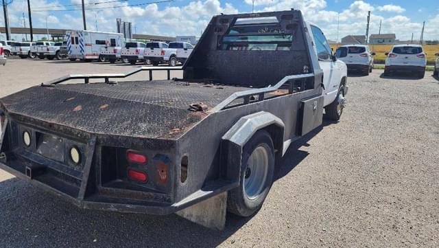 Image of GMC Sierra equipment image 3