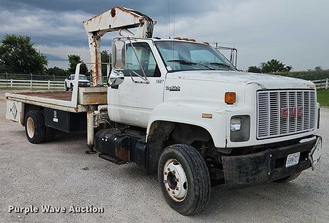 Image of GMC Topkick C5500 equipment image 2