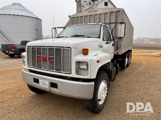 Image of GMC Topkick equipment image 2