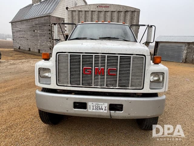 Image of GMC Topkick equipment image 3