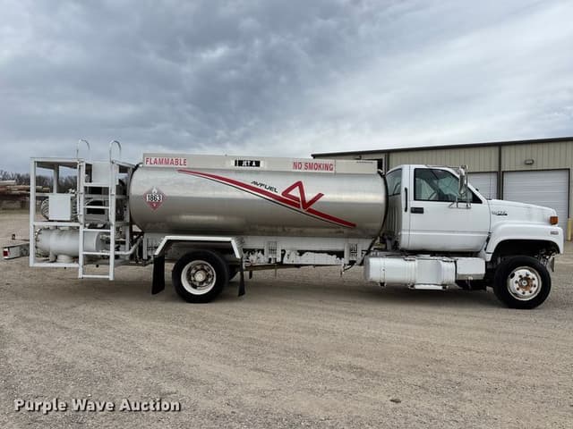 Image of GMC TopKick LoPro equipment image 3