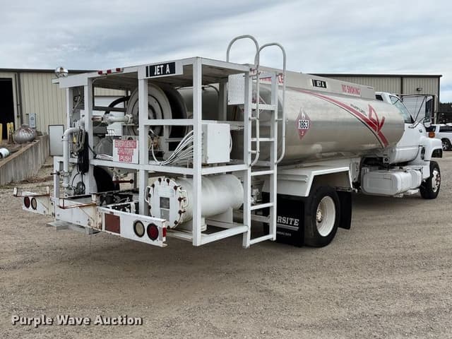 Image of GMC TopKick LoPro equipment image 4