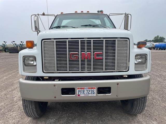 Image of GMC Topkick equipment image 3