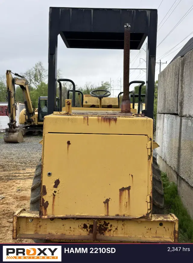 Image of Hamm 2210SD equipment image 3