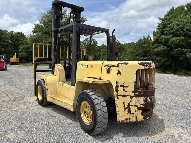 Image of Hyster H135XL equipment image 2