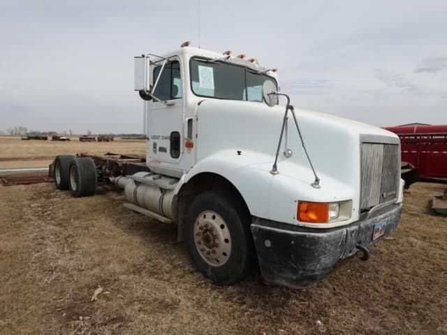 Image of International 9400 equipment image 1