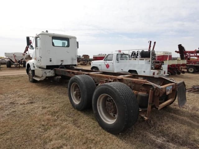 Image of International 9400 equipment image 3