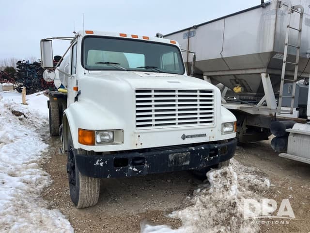 Image of International 4900 equipment image 3