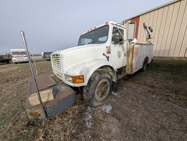 Image of International 4600 equipment image 4