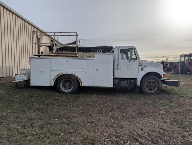 Image of International 4600 equipment image 1