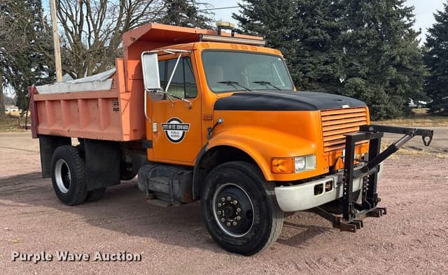 Image of International 4700 equipment image 2