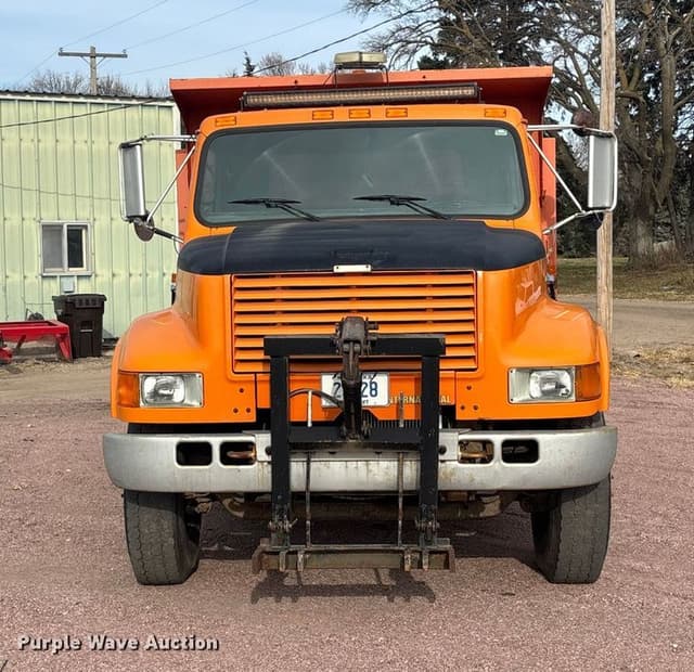 Image of International 4700 equipment image 1