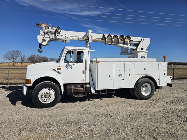 Image of International 4700 equipment image 2