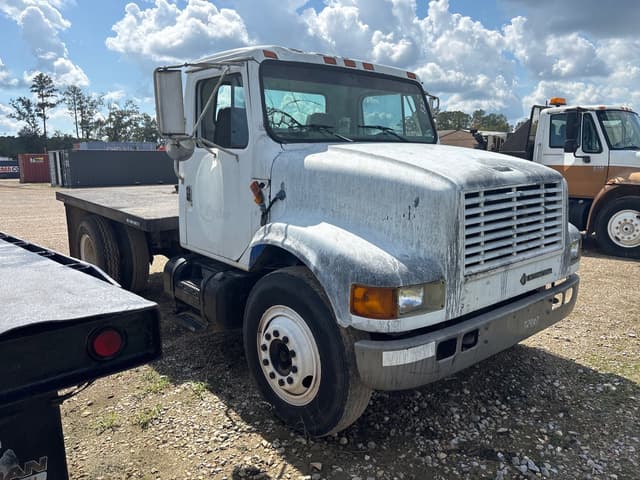 Image of International 4700 equipment image 1