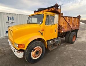 1992 International 4700 Image