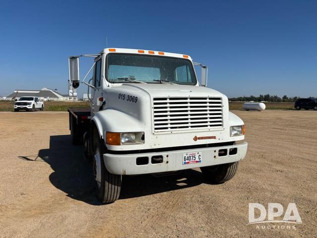 Image of International 4700 equipment image 3