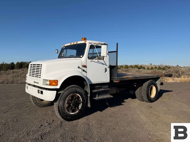 Image of International 4800 equipment image 1