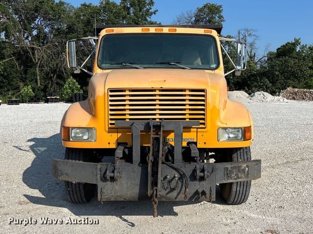 Image of International 4900 equipment image 1