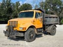 1992 International 4900 Image