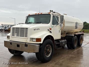 Main image International 4900