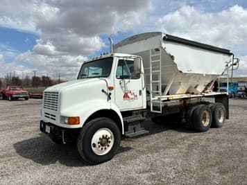 Main image International 8100