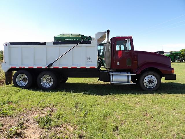 Image of International 9400 equipment image 4