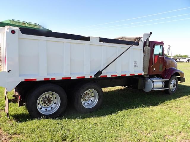 Image of International 9400 equipment image 3