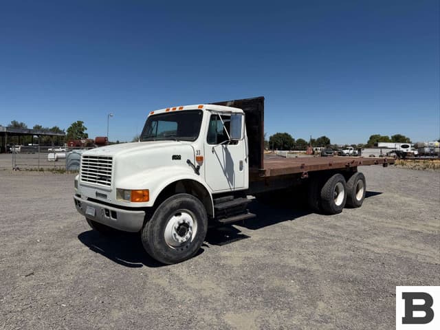 Image of International 4900 equipment image 1