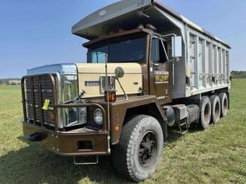 Main image International Paystar 5000