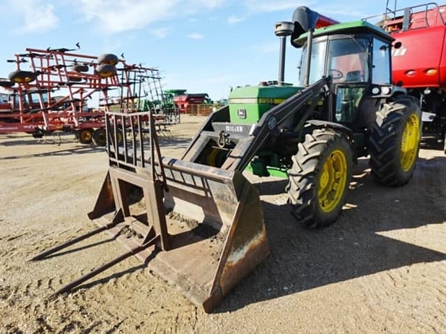 Image of John Deere 2955 equipment image 2