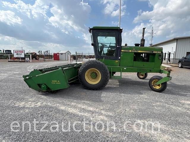 Image of John Deere 3830 equipment image 1