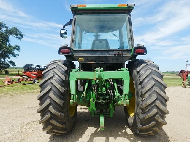 Image of John Deere 4455 equipment image 3
