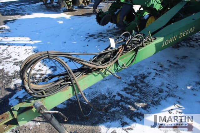 Image of John Deere 7200 equipment image 4