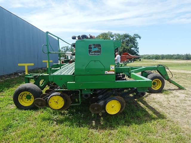 Image of John Deere 750 equipment image 3