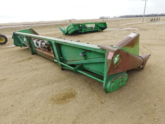 Image of John Deere 843 equipment image 2