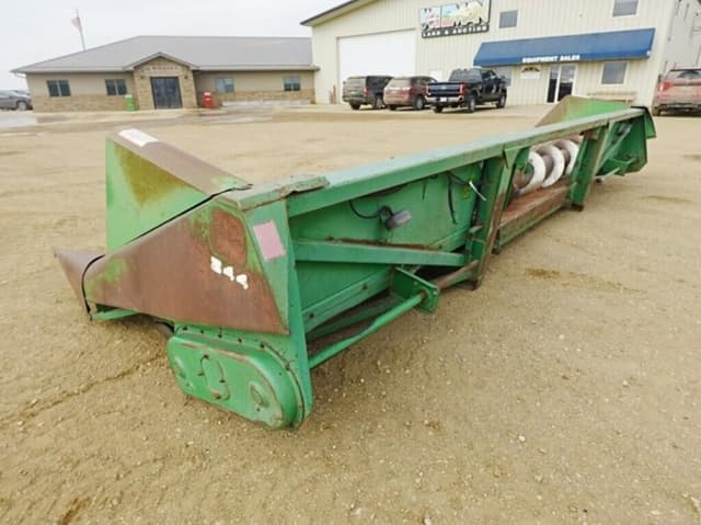 Image of John Deere 843 equipment image 1