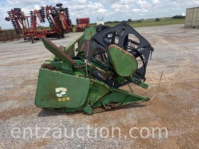 Image of John Deere 925 equipment image 2