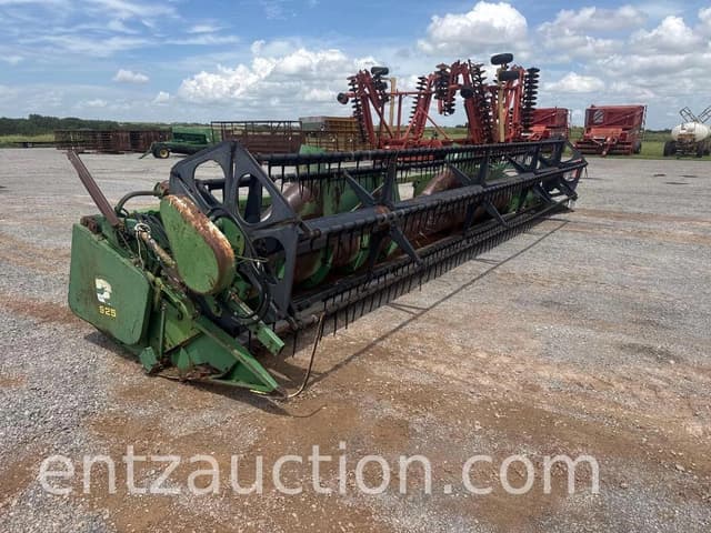 Image of John Deere 925 equipment image 1