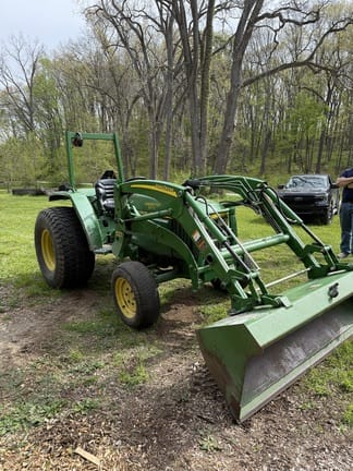 1992 John Deere 1070 Equipment Image0