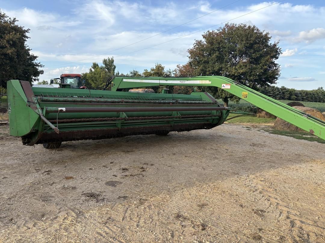 Image of John Deere 1600 Primary image