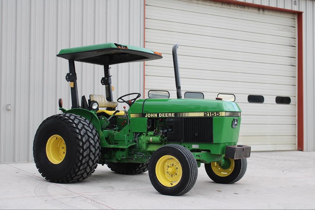 Image of John Deere 2155 Primary image