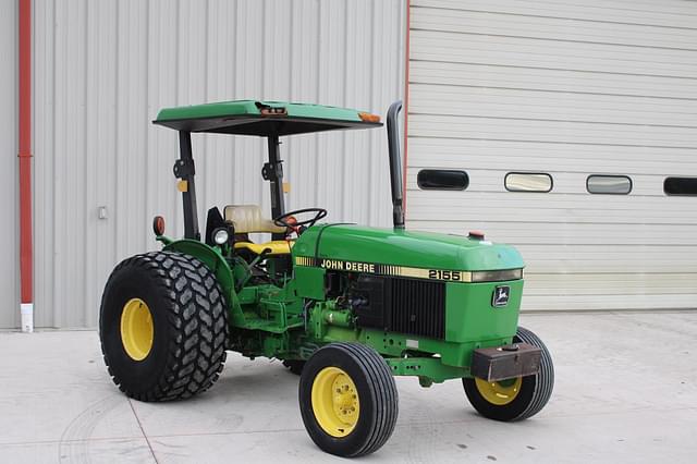 Image of John Deere 2155 equipment image 1