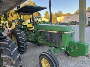 1992 John Deere 2355 Image