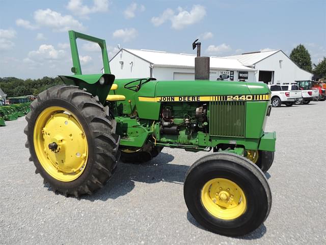 Image of John Deere 2440 equipment image 2