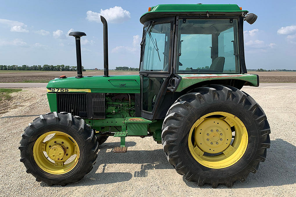 Image of John Deere 2755 Primary image