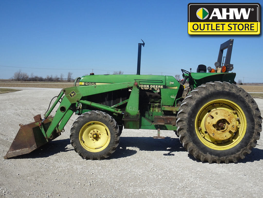 1992 John Deere 2955 Equipment Image0
