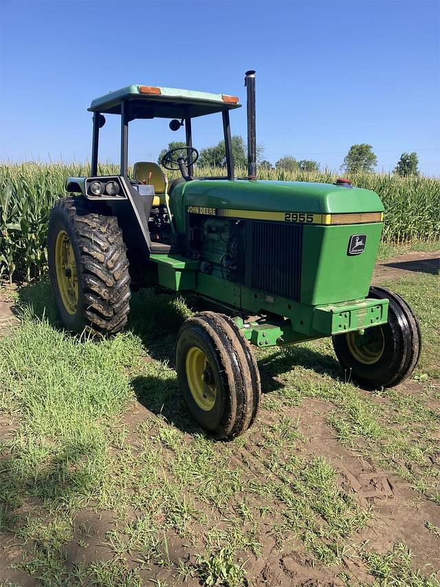 Image of John Deere 2955 equipment image 3