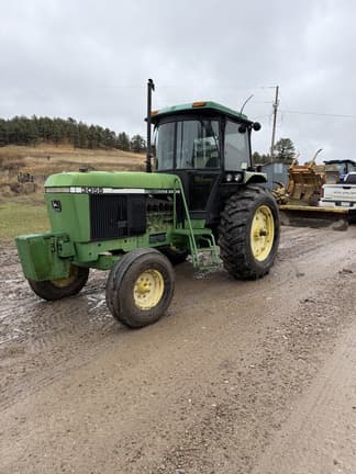 Image of John Deere 3055 Primary image